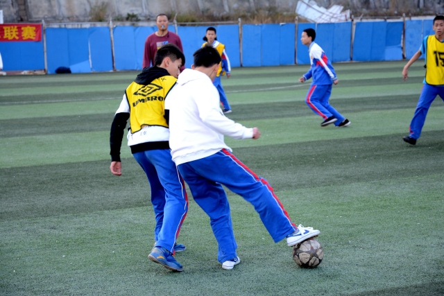 太阳险胜独行侠豪取7连胜 森林狼大胜开拓者